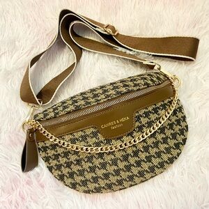Chic Brown & Black Houndstooth Crossbody Purse